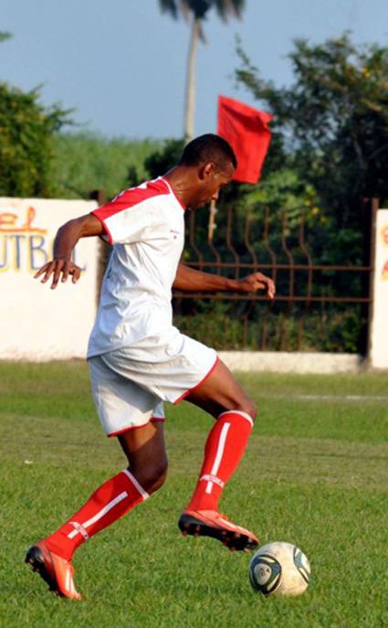 Granma y La Isla clasifican para 101 nacional de fútbol