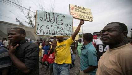 Miles de personas marcharon por las calles de Haití