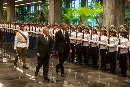 Raul y Barack Obama