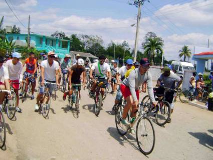 Bicicletada llega a Girón