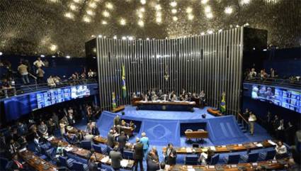Senado brasileño
