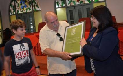 Juan Padrón estuvo entre los distinguidos por la ACCS con el premio Espacio por la Obra de la Vida