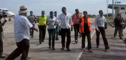 Como ante cada emergencia, Rafael Correa se interesó por los daños en el terreno