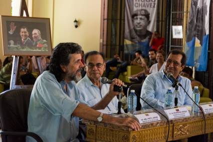 Abel Prieto y Adán Chávez (derecha) narraron sus primeros encuentros con Fidel