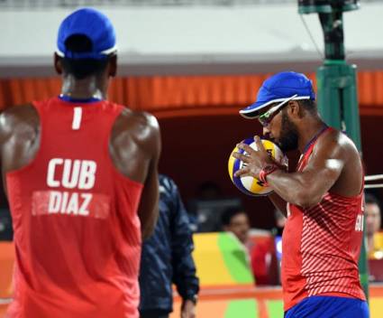 Dupla cubana de voleibol masculino de playa