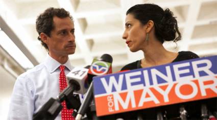 Anthony Weiner y Huma Abedin