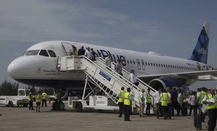 De histórica fue calificada la llegada del primer vuelo del Airbus A320 de la aerolínea estadounidense JetBlue