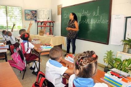 Alumnos de la escuela primaria Camilo Torres