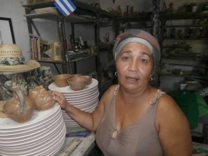 «La intención del movimiento es recolocar la cerámica en sitio de privilegio en la Isla de Juventud», dijo Yanela Licourt, organizadora del evento