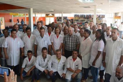Médicos cubanos en apoyo a Haití