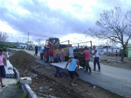 Entrega de tejas 