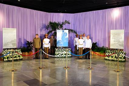 Presidió Raúl última guardia de honor en homenaje a Fidel