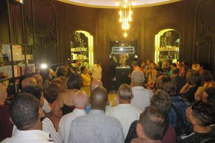 Reabre perfumería francesa Guerlain en La Habana