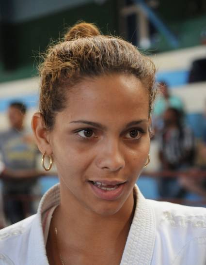 Elisabet es muy ecuánime.