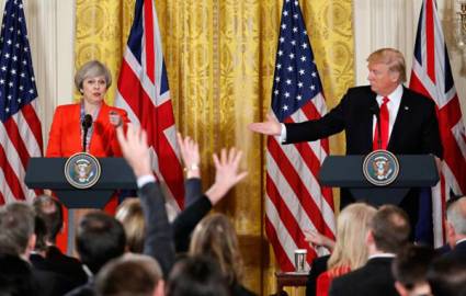 En lo que las aleja de la UE, Theresa May se esfuerza por acercar más las islas británicas a Washington
