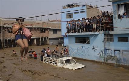 Evacuaciones en Lima