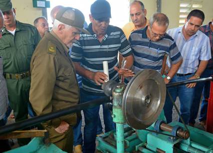 Visita del Comandante Ramiro Valdés a Isla de la Juventud