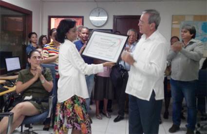 Homenaje a Radio Reloj