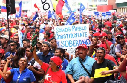 Las amplias bases populares del chavismo respaldan la constituyente. 