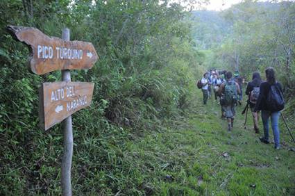 Hacia el lugar más alto de Cuba parte la juventud a rendir tributo