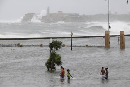 Inundaciones en el litoral habanero, municipio Centro Habana