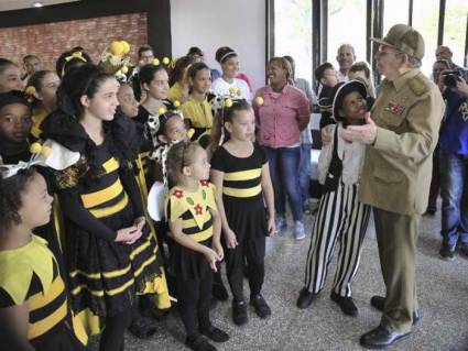 La Colmenita esperó a que Raúl llegara 