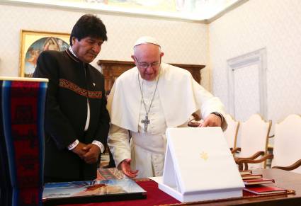 El papa Francisco recibe a Evo Morales
