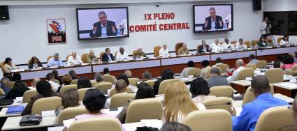 Sesionó IX Pleno del Comité Central del Partido Comunista