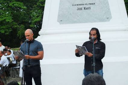 Homenaje al Apóstol en Dos Ríos