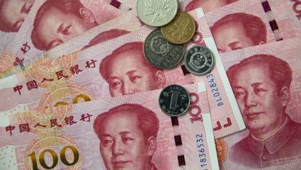 China deja caer el yuan para contrarrestar amenazas de Trump