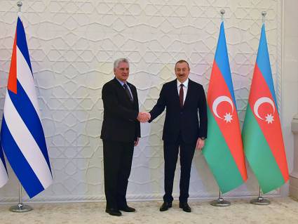 Encuentro entre los presidentes de Cuba y Azerbaiyán