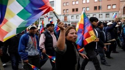 Miles de bolivianos se movilizaron desde El Alto hasta La Paz