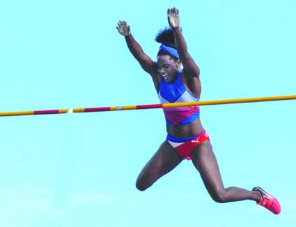 Rosaldi Robles sorprendió en el Memorial Barrientos