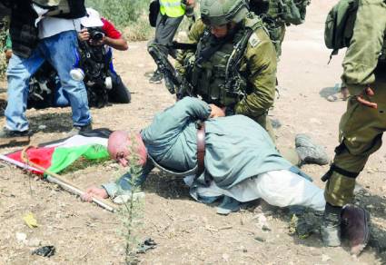 Detencion de un anciano palestino este miercoles