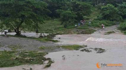 En la zona montañosa de Manicaragua se reportan varios puentes destruidos y la incomunicación de algunos poblados
