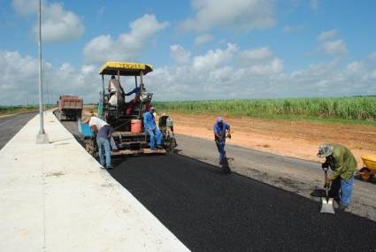 Nuevo vial de acceso a la autopista