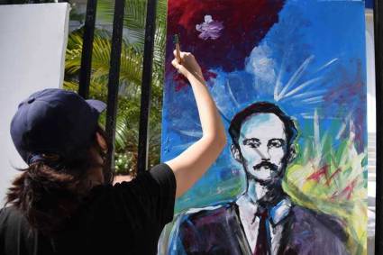 Artistas cubanos rinden tributo a Martí