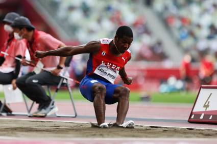 Robiel Savón superó los siete metros en todos sus saltos durante la final.