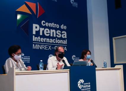 Conferencia de prensa sobre la 14ta. Bienal de La Habana
