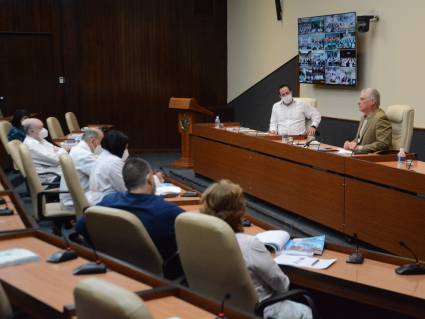 Videoconferencia con el Contingente Henry Reeve