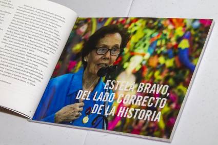 Presentación de libro Estela