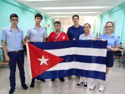 Estudiantes cubanos que participan en Olimpiada Internacional de Química