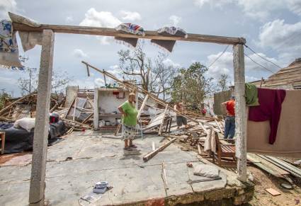 Los pobladores de San Luis fueron fuertemente afectados por el huracán Ian, sobre todo en la vivienda.