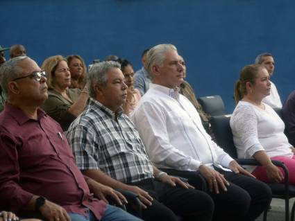 Miguel Díaz-Canel Bermúdez en aniversario de los Joven Club