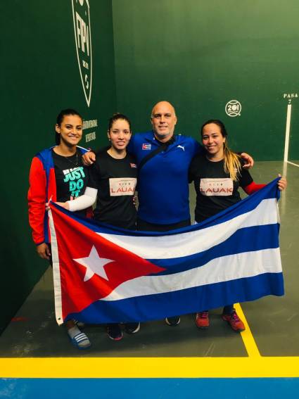 El equipo femenino del frontenis