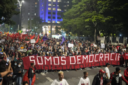 La inmediata reacción del pueblo brasileño ha frustrado los planes golpistas de los simpatizantes extremistas de Bolsonaro.