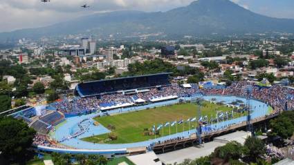 Tras varios retrasos, el estadio Jorge «Mágico» González debe estar listo a principios de junio para acoger varias competencias.