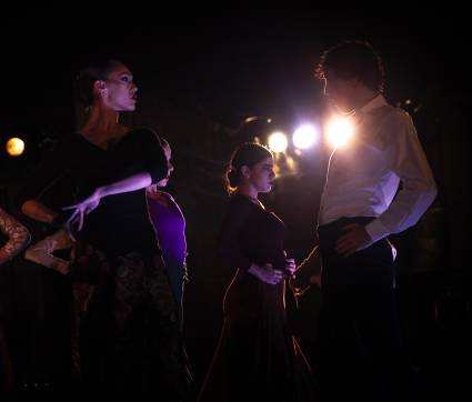 Los presentes pudieron disfrutar una selección de escenas de la obra Carmen, que contó con la participación de bailarines invitados de la Compañía Antonio Gades