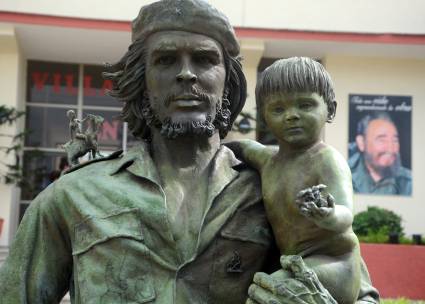 Estatua del Che Guevara en Santa Clara