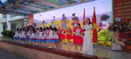 Jornada conmemorativa por la primera visita de  Fidel Castro a Vietnam